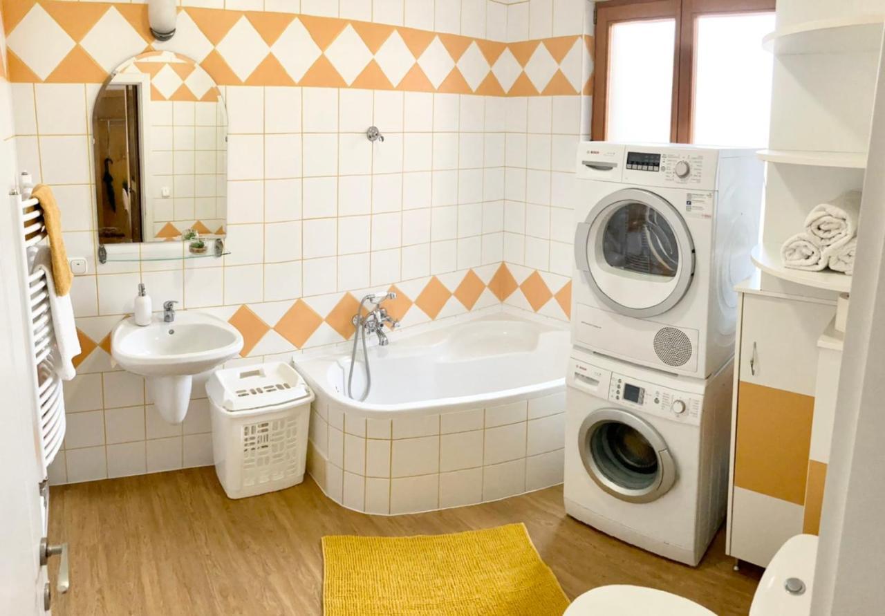 Aqua Azur Apartman Hajdúszoboszló 外观 照片