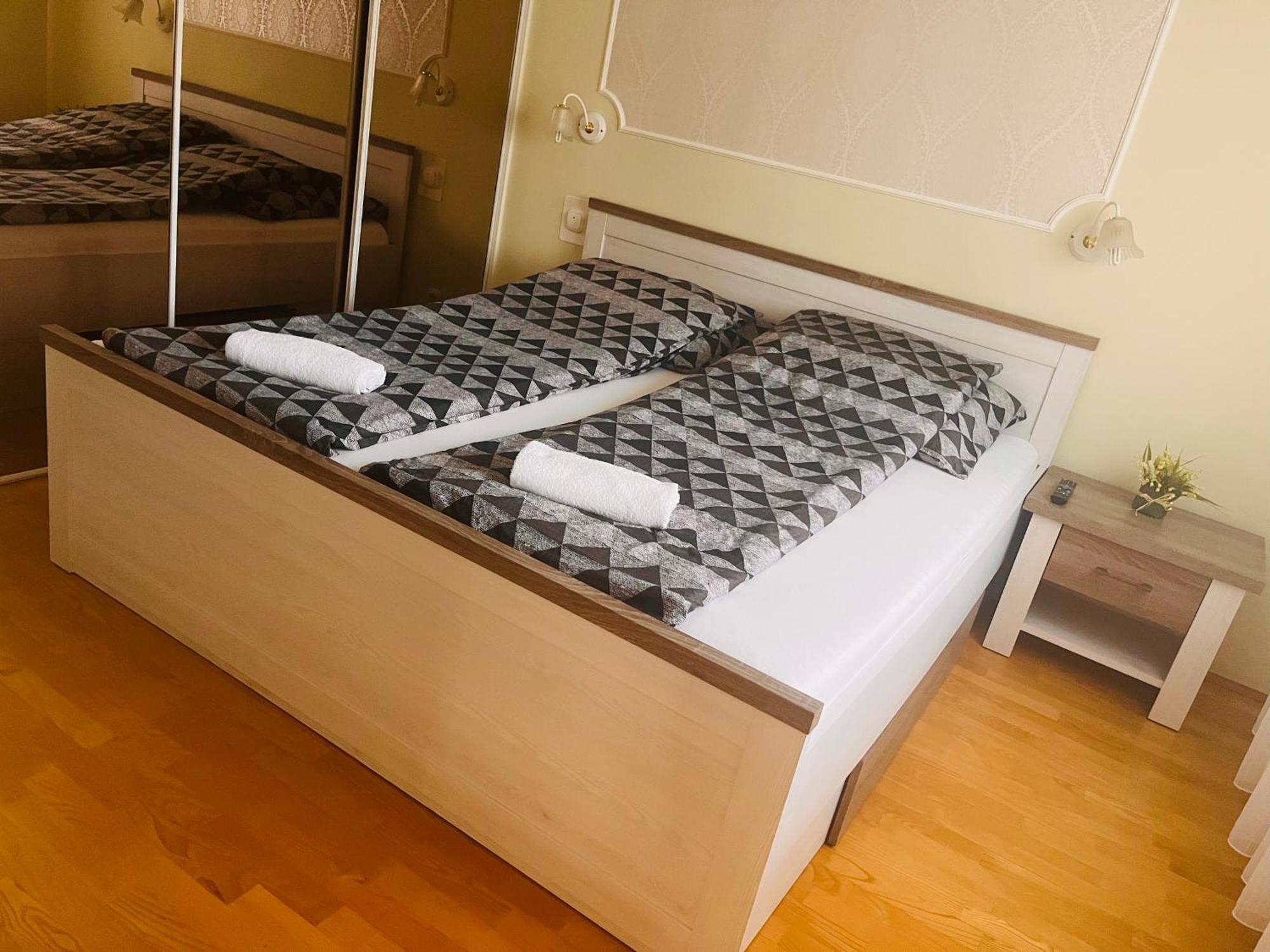 Aqua Azur Apartman Hajdúszoboszló 外观 照片