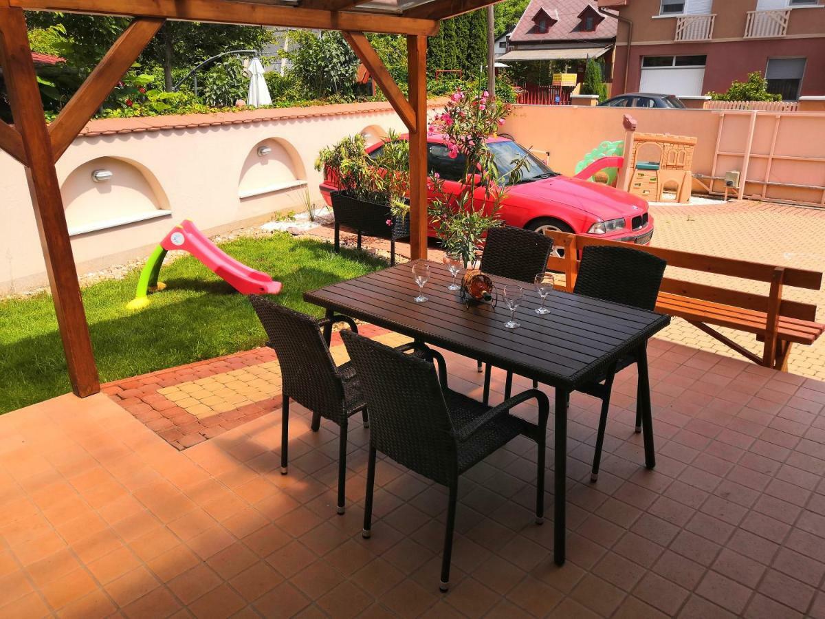 Aqua Azur Apartman Hajdúszoboszló 外观 照片